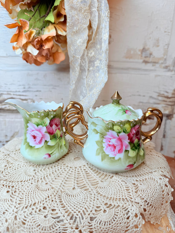 VINTAGE LEFTON FLORAL AND GOLD SET OF SUGAR BOWL AND CREAMER