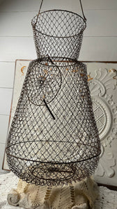 ANTIQUE METAL COLLAPSING FISH BASKET