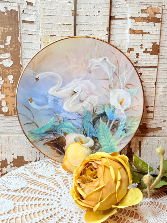 “THE SWANS” VINTAGE DECOR PLATE
