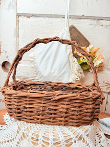VINTAGE WICKER TWIG BASKET