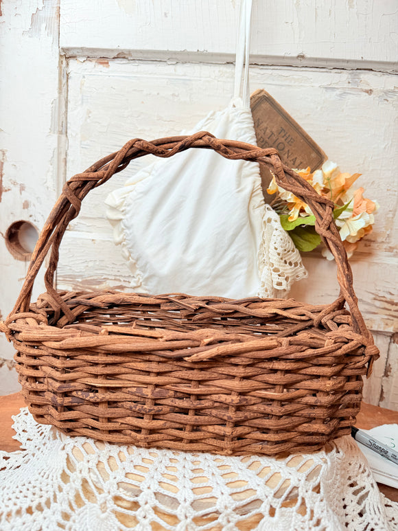 VINTAGE WICKER TWIG BASKET