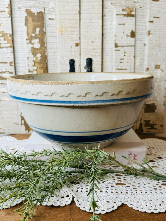 VINTAGE POTTERY BLUE STRIPED MIXING BOWL