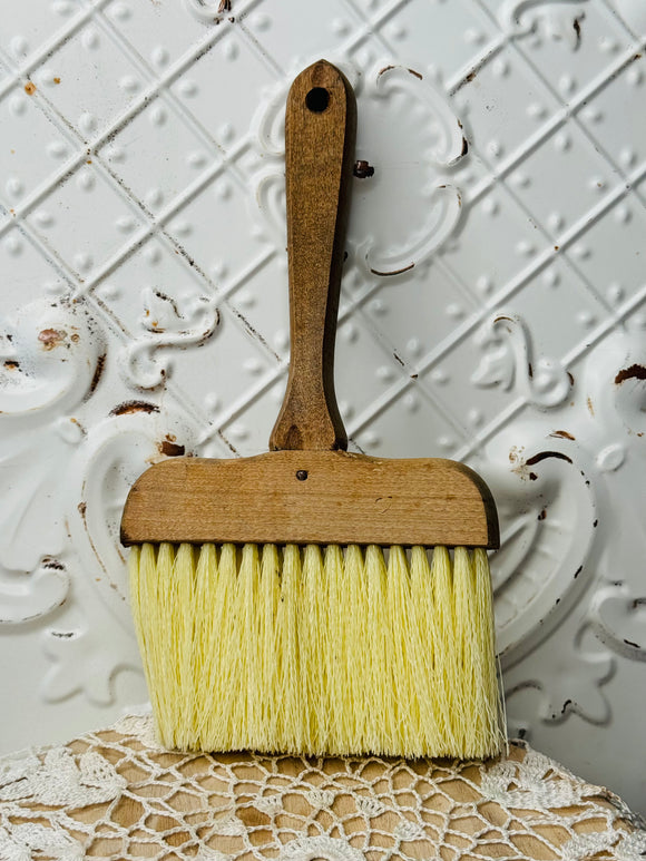 ANTIQUE PRIMITIVE BRUSH