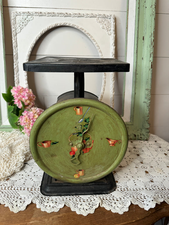 HANDMADE SHABBY CHIC KITCHEN SCALE