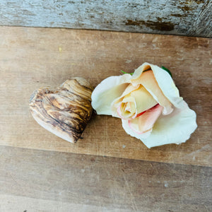 OLIVE WOOD HAND CARVED SOLID HEART