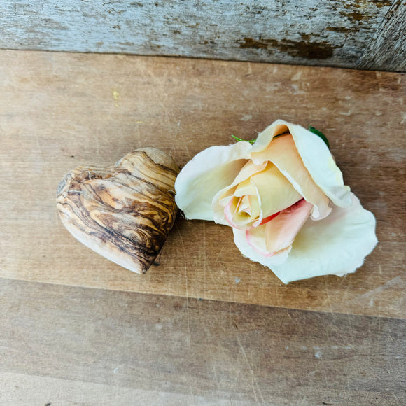 OLIVE WOOD HAND CARVED SOLID HEART