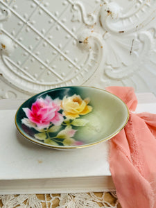 ORNATE FLORAL GREEN VINTAGE PLATE BOWL