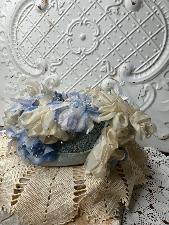 VINTAGE BLUE FLORAL HAT