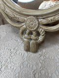 VINTAGE ORNATE AMAZING OVAL DETAILED MIRROR