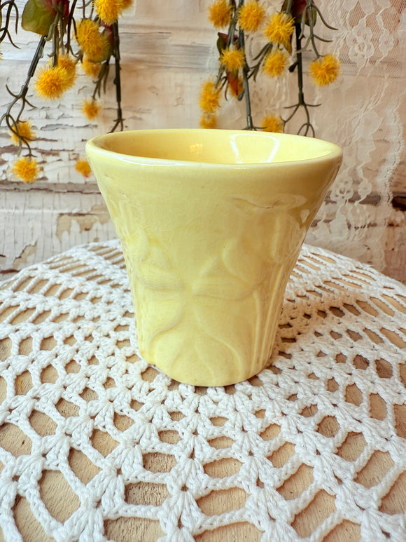 BUTTER YELLOW POTTERY VINTAGE FLORAL CUP