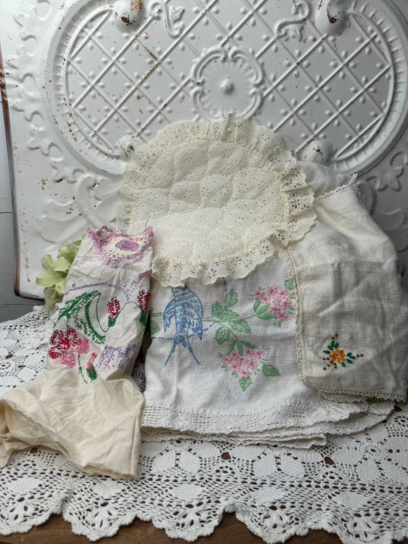 VINTAGE LINEN LOT #10