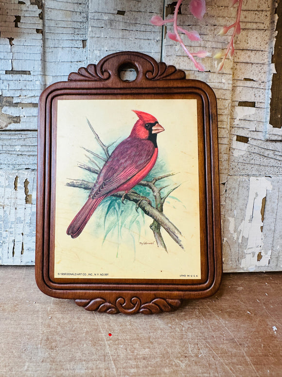 CARDINAL AND WOOD VINTAGE BOARD DECOR