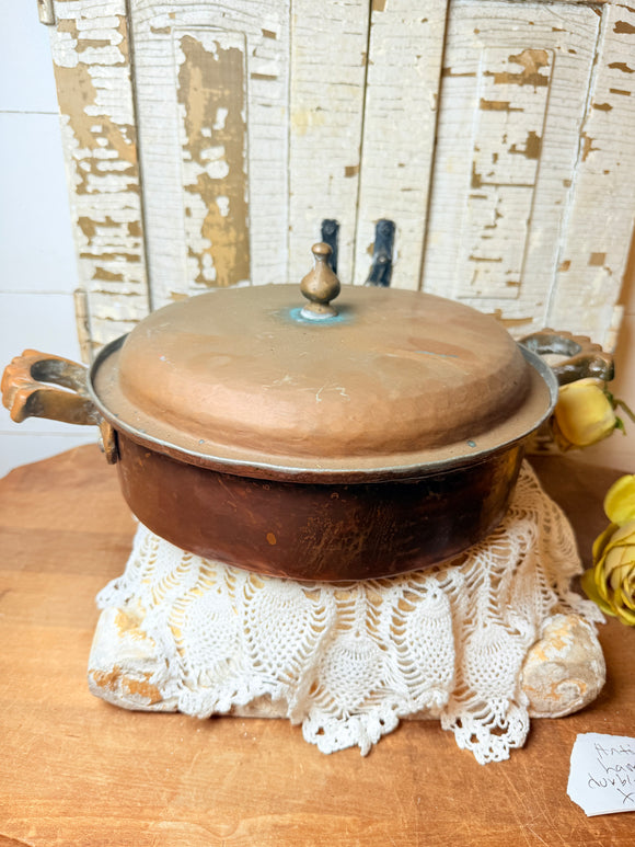 ANTIQUE HAMMERED COPPER DOUBLE HANDLE PAN XL