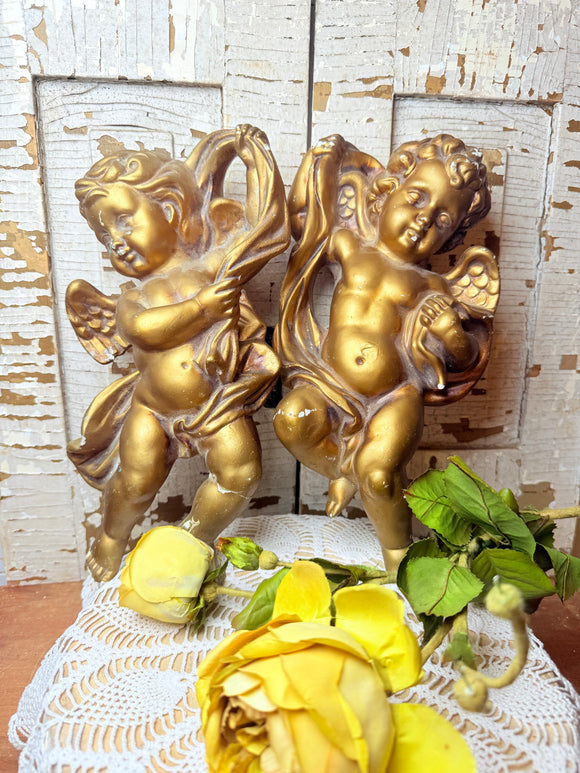 VINTAGE SET OF 2 ARDCO GOLD CHALKWARE CHERUBS WALL DECOR
