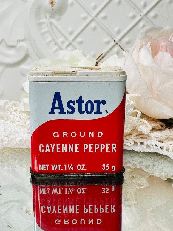 VINTAGE TIN - ASTOR