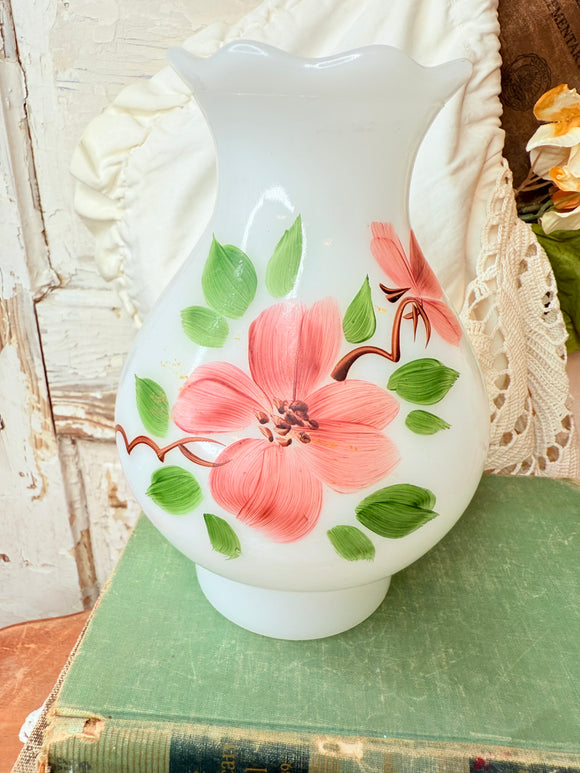 VINTAGE HANDPAINTED FLORAL SCALLOPED VASE