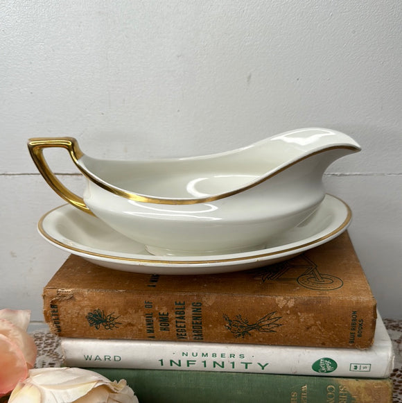 ENGLAND GOLD TRIM GRAVY BOAT SET