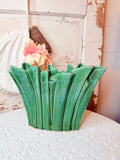 VINTAGE XL MCCOY GREEN HANDKERCHIEF VASE
