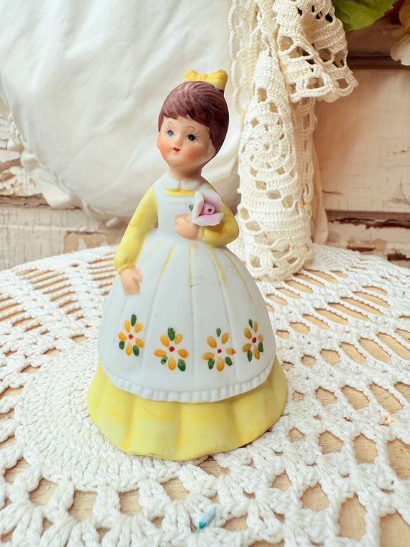 VINTAGE VICTORIAN GIRL WITH ROSE BELL
