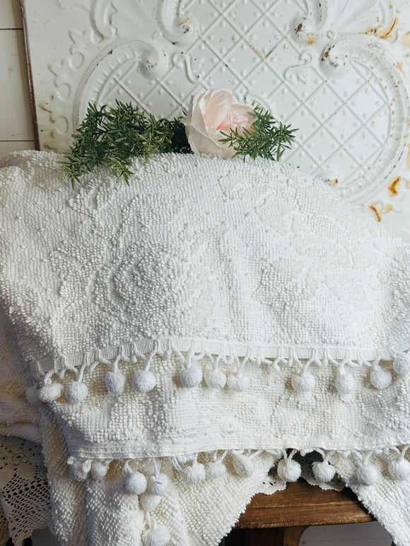 XL VINTAGE LINEN CHENILLE DETAILED BLANKET WITH TASSELS