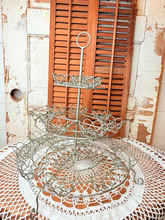XXL AMAZING CUPCAKE HOLDER 3 TIERED