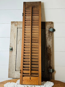 ANTIQUE PLANTATION WOOD LOUVER