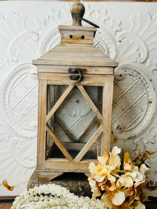 XL VINTAGE BEAUTIFUL WOODEN LANTERN ORNATE