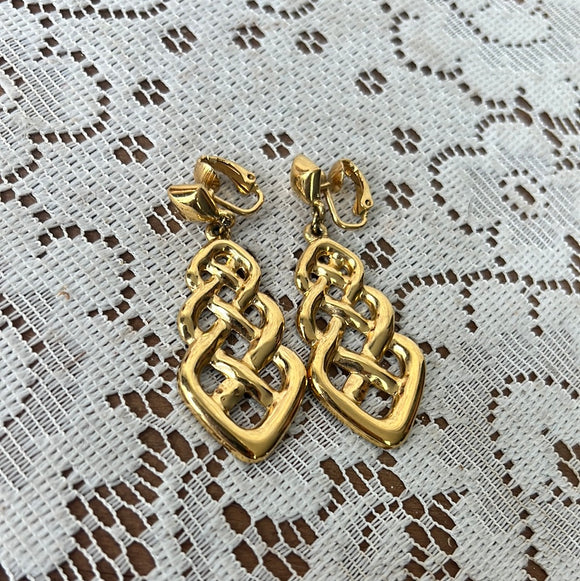 VINTAGE GOLDEN LATTICE AND DIAMOND SHAPE LONG CLIP ON EARRINGS