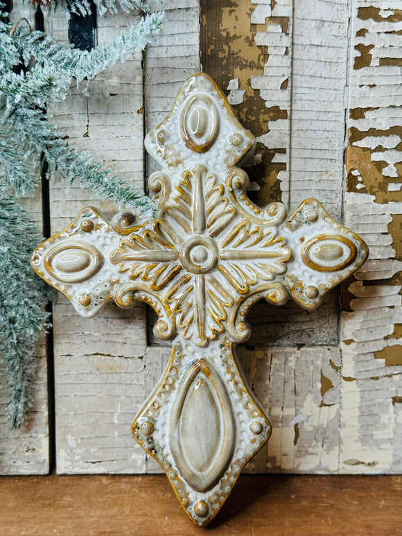 VINTAGE ORNATE CROSS DECOR