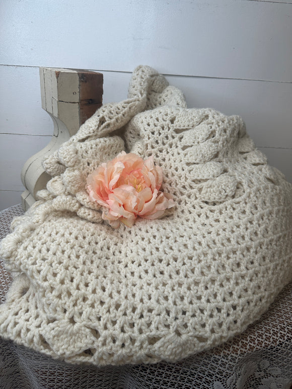 LARGE HANDCRAFTED BLANKET - “MISUKI”