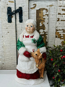 “LEGEND OF SANTA” VINTAGE MRS CLAUS STATUETTE