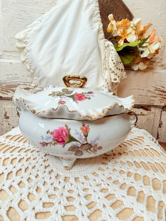 PORCELAIN FLORAL BOX JAPAN