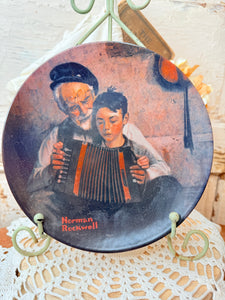 AMAZING VINTAGE PLATE - NORMAN ROCKWELL