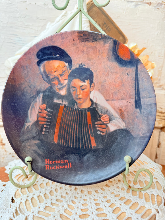 AMAZING VINTAGE PLATE - NORMAN ROCKWELL