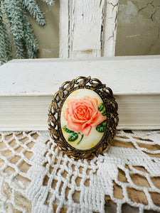 ROSE CAMEO VINTAGE BROOCH