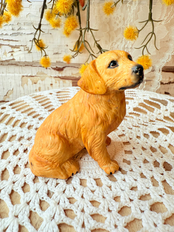 VINTAGE GOLDEN RETRIEVER STATUETTE