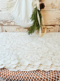 ANTIQUE LACE RARE 51x84 TABLECLOTH
