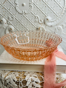 LARGE JEANETTE PINK VINTAGE PINK GLASS ORNATE UNIQUE SERVING BOWL