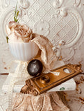 VINTAGE VIGNETTE BUNDLE - MEDIUM MILK GLASS