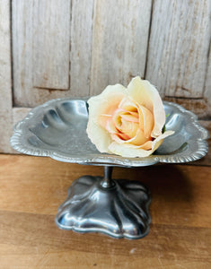 SILVER DETAILED VINTAGE CAKE STAND