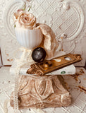 VINTAGE VIGNETTE BUNDLE - MEDIUM MILK GLASS
