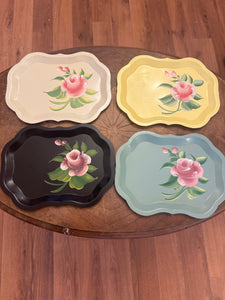 ORNATE VINTAGE METAL TOLE TRAYS SET OF 4