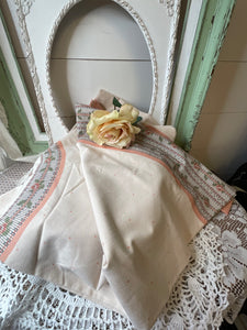 ANTIQUE ROUND TABLECLOTH