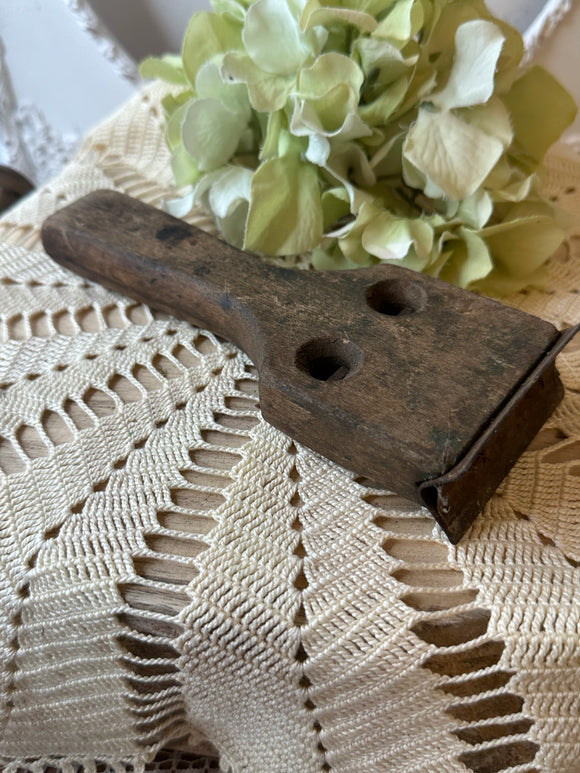 ANTIQUE WOOD TOOL SCRAPER RARE