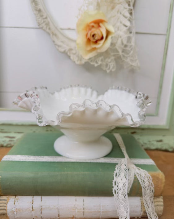FENTON SILVERCREST RUFFLED PEDESTAL BOWL