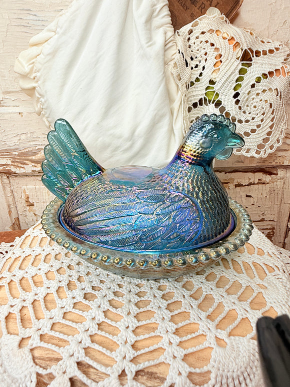 GORGEOUS VINTAGE CARNIVAL GLASS HEN ON A NEST - RARE!!