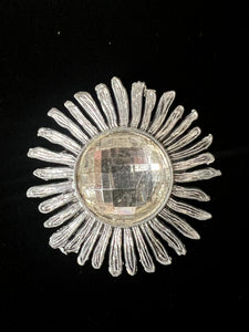 DAISY GEM LARGE VINTAGE BROOCH