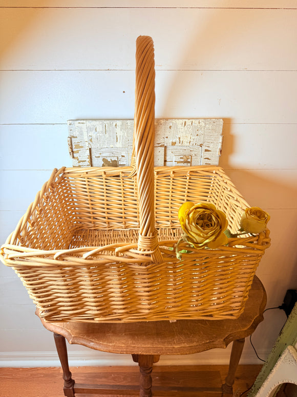 XXL VINTAGE GATHERING BASKET