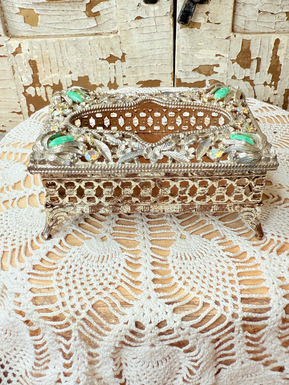 GORGEOUS  RARE VINTAGE TRAVEL TISSUE HOLDER STUNNING!!!!