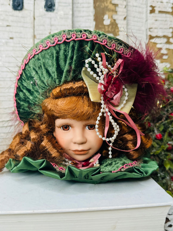 VICTORIAN VINTAGE LADY ORNAMENT LARGE GREEN